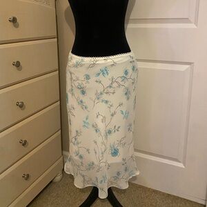 Vintage 90s Floral White and Blue Women's Skirt